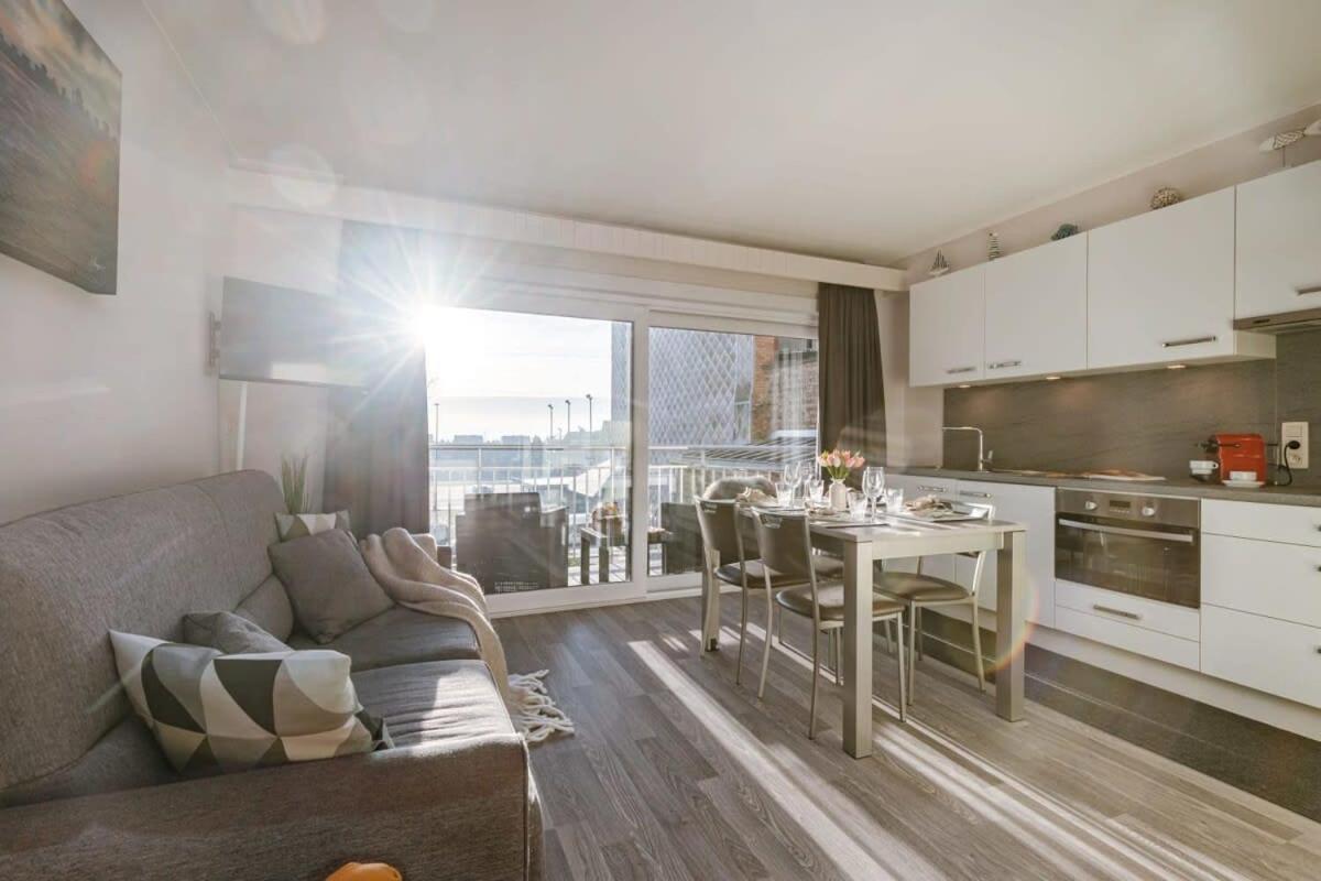 Huswell - Charming Studio With Terrace Nearby The Beach Apartment Middelkerke Exterior photo